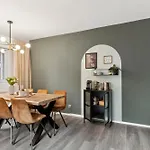 June Stilvolle Neue In - Zentral, Kostenfrei Parken, 2 Schlafzimmer * Detmold