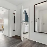 June Stilvolle Neue In - Zentral, Kostenfrei Parken, 2 Schlafzimmer Apartment *