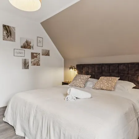 June - Dein Design-zuhause Im Naturpark Teutoburger Wald *