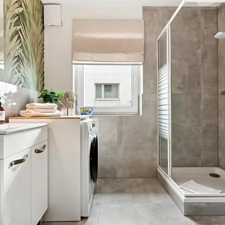 June Stilvolle Neue In - Zentral, Kostenfrei Parken, 2 Schlafzimmer Apartment Detmold