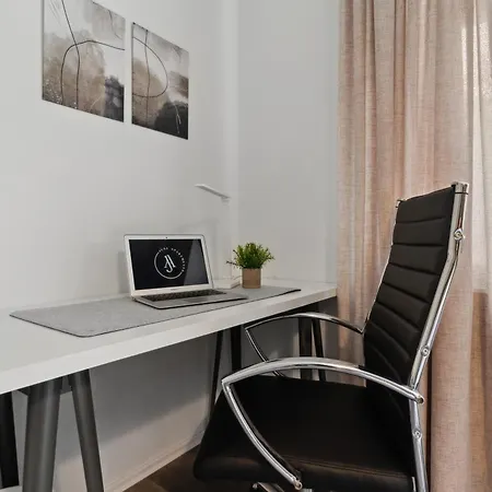June I Design Highlight Mit Cafe Bar Apartment *