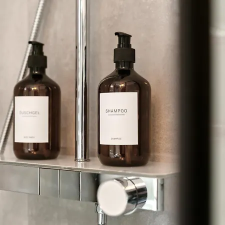 June Stilvolle Neue In - Zentral, Kostenfrei Parken, 2 Schlafzimmer Detmold