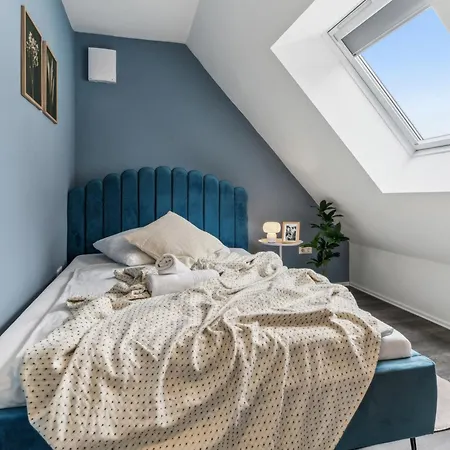 June I Design Highlight Mit Cafe Bar Apartment Detmold