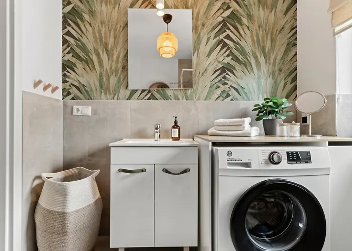 June Stilvolle Neue In - Zentral, Kostenfrei Parken, 2 Schlafzimmer