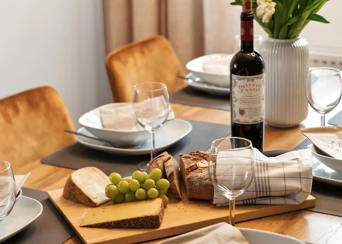 June Stilvolle Neue In - Zentral, Kostenfrei Parken, 2 Schlafzimmer *