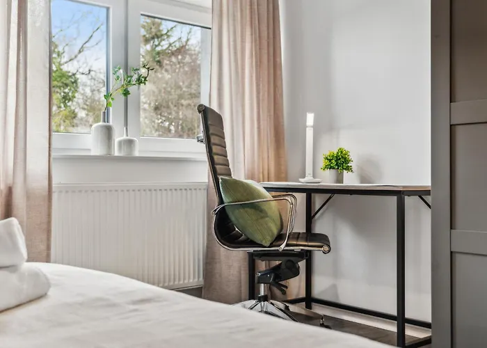 June Stilvolle Neue In - Zentral, Kostenfrei Parken, 2 Schlafzimmer *