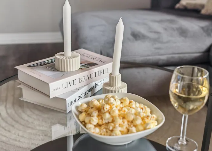 June Stilvolle Neue In - Zentral, Kostenfrei Parken, 2 Schlafzimmer Апартаменты Детмольд